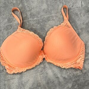 Natori  Lace Trim Underwire Bra
